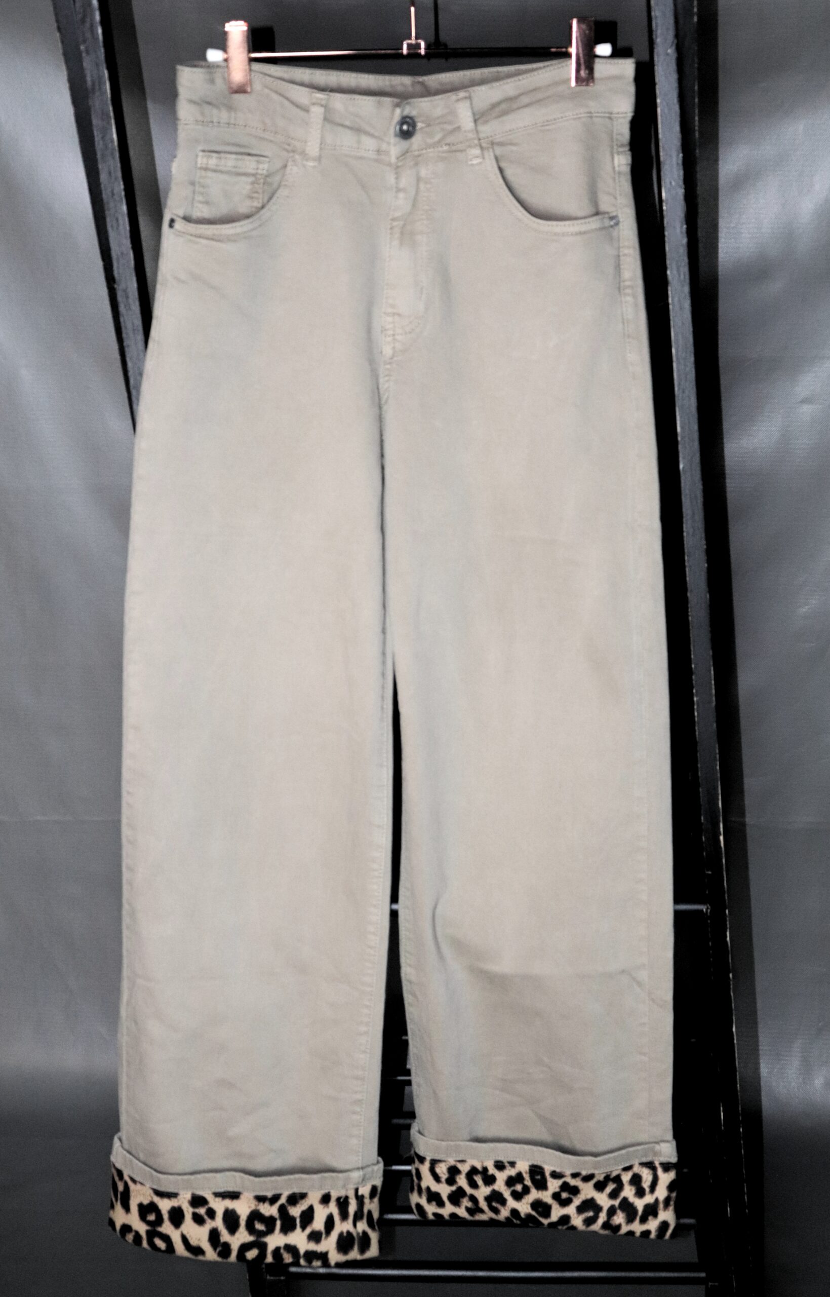 Jeans con borde de Animal Print - Beige - Imagen 2